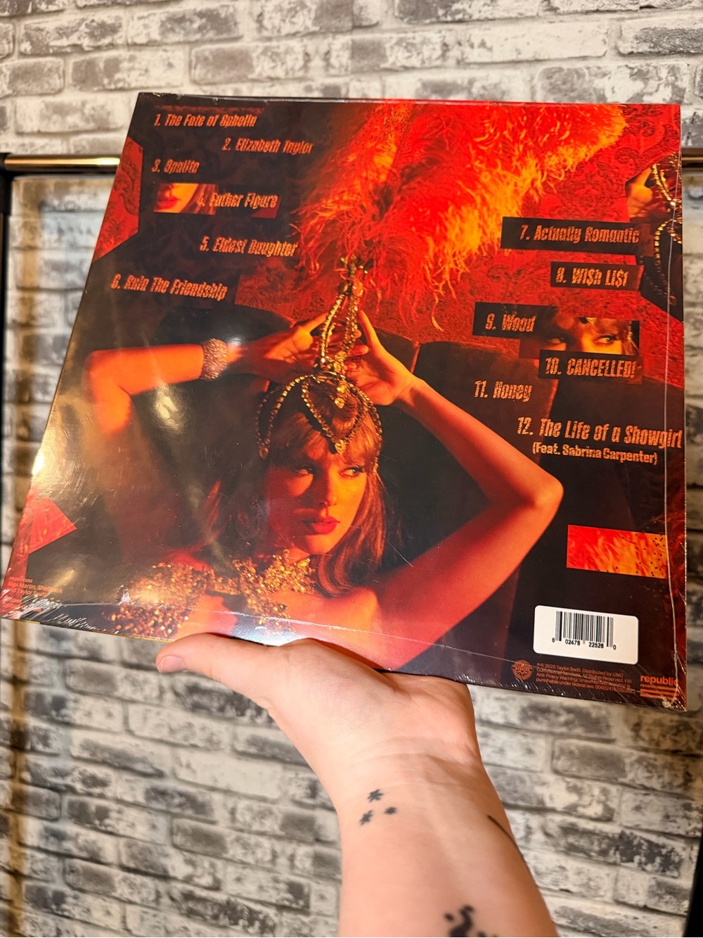 Taylor Swift Vinyl Record - The Life of a Showgirl - Picture 2 of 4
